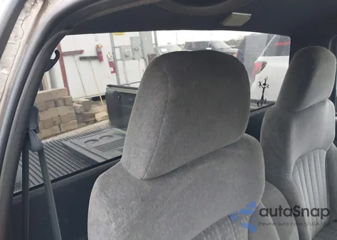 2002 Chevrolet S-10 Ls из США, поврежденный, VIN 1GCCS145928229624